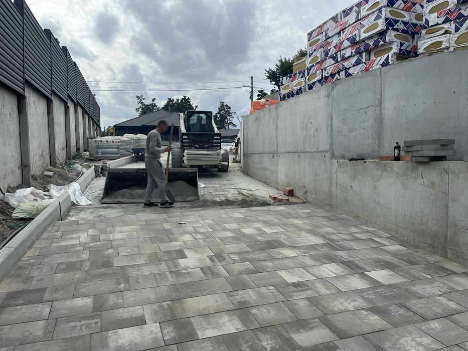 Укладання тротуарної плитки