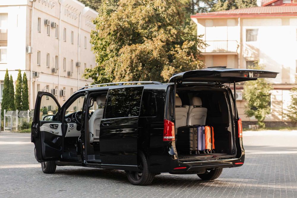 V-class приватний трансфер VIP класу Львів Варшава Краків Жешів