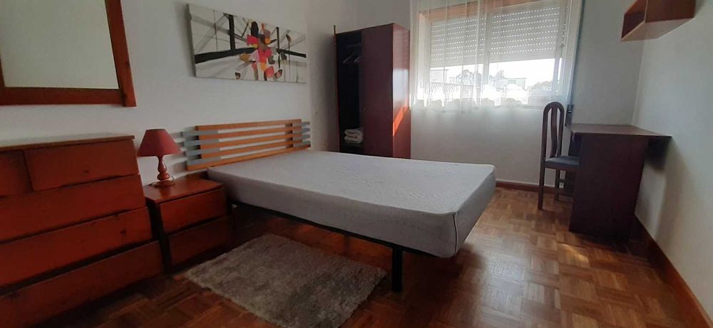 Quarto em Marrazes, Leiria (Despesas incluídas)