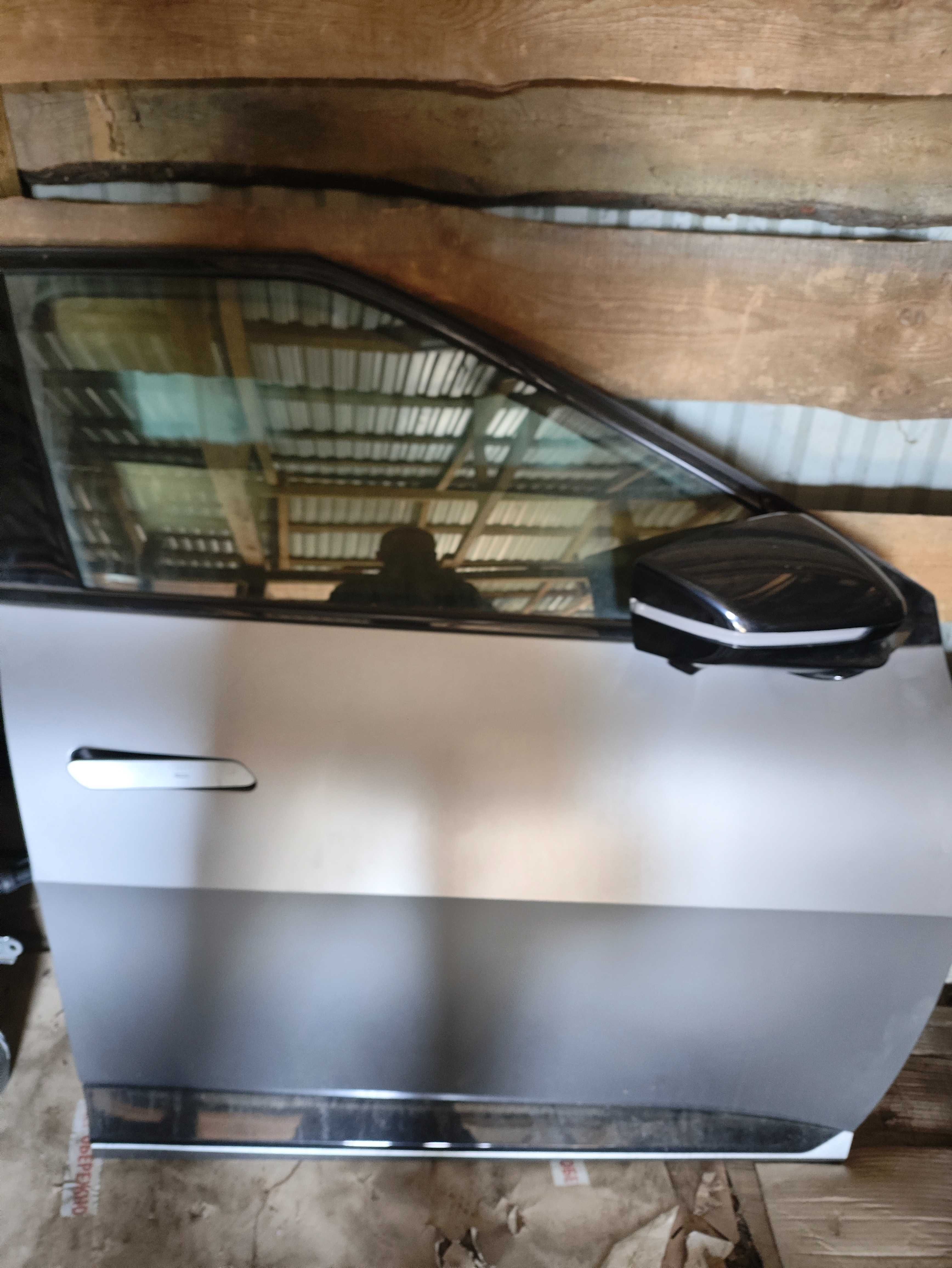 KIA EV6 двері в колір SWP(білий) KLM(сірий матовий) AGT(темно-сірий)