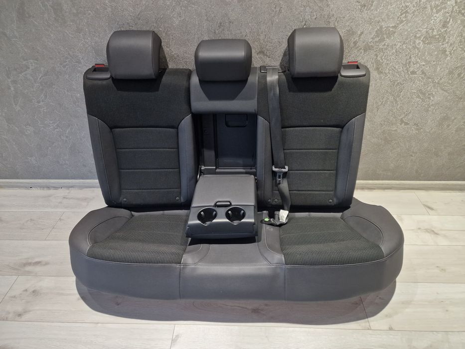 Задні сидіння Opel insignia