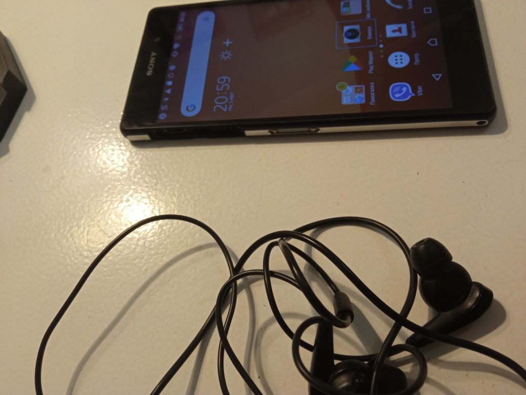 Смартфон Sony Xperia Z2 D6502 Black