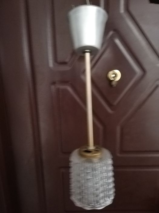 Люстри різні ,скляні