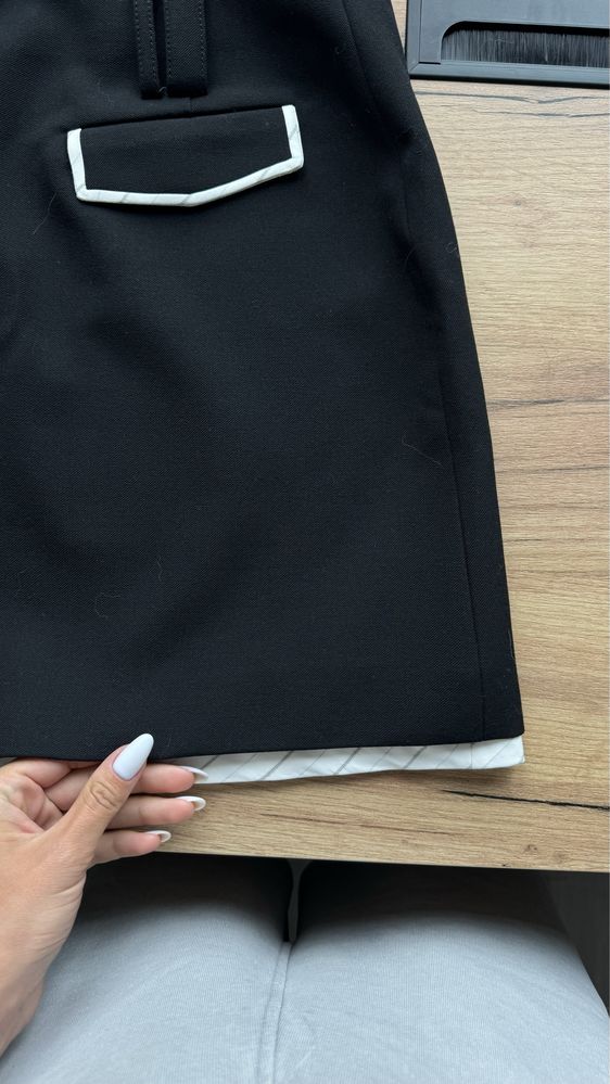 Спідниця від zara