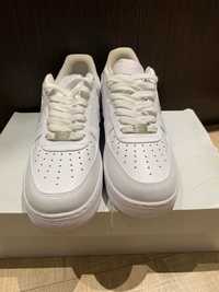Nike Air Force 1 Low LE White Size 38