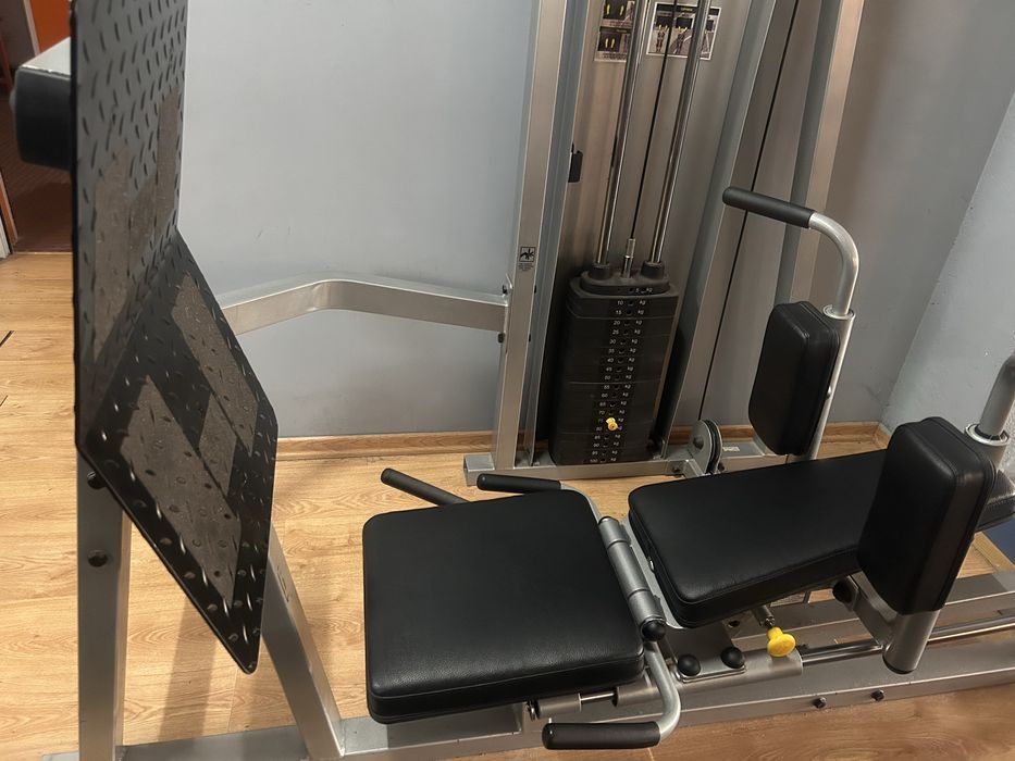 Leg press/Hack squat maquina de ginásio Impecável