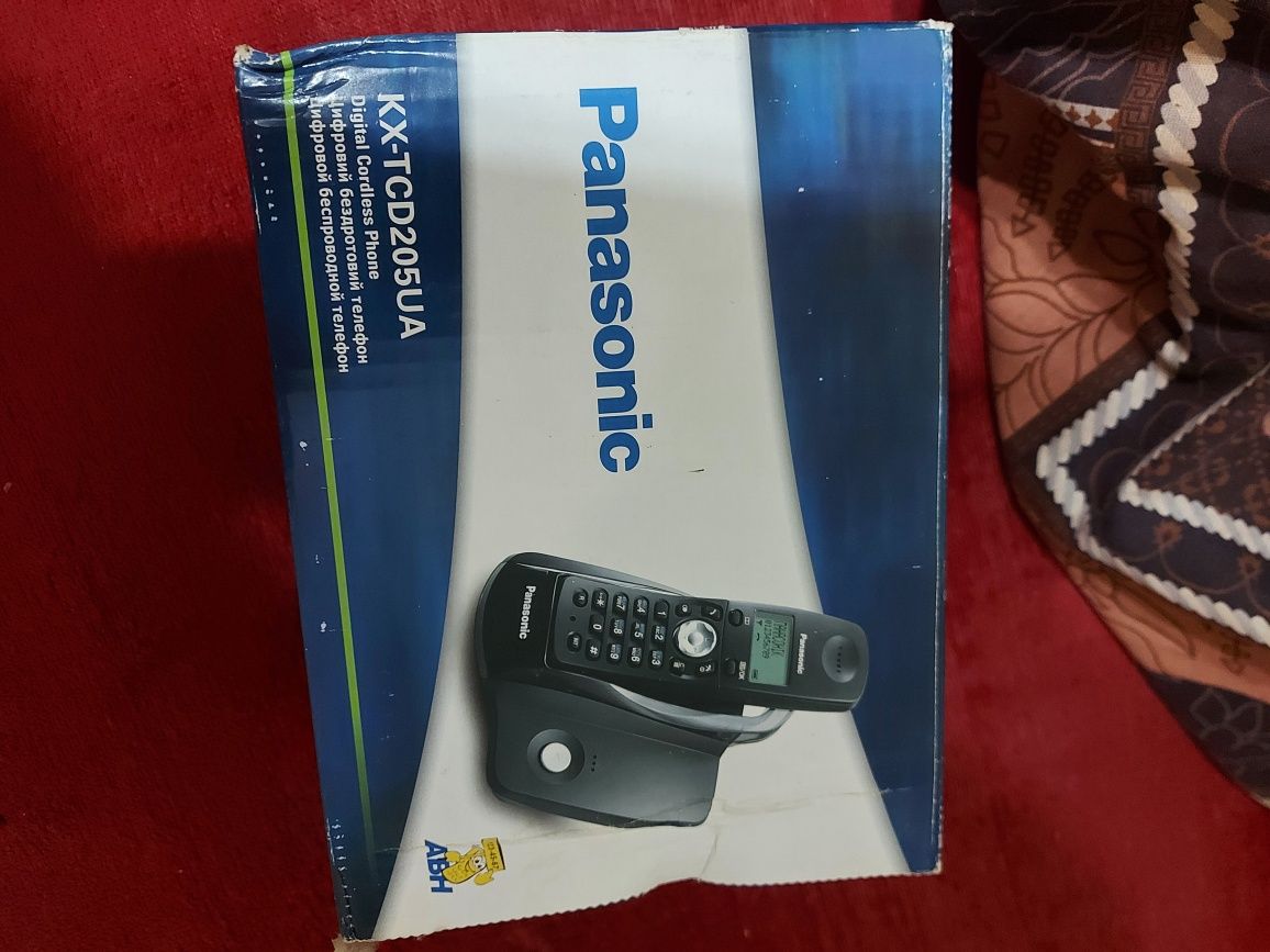 Цифровой беспроводной телефон Panasonic KX-TCD205UA.