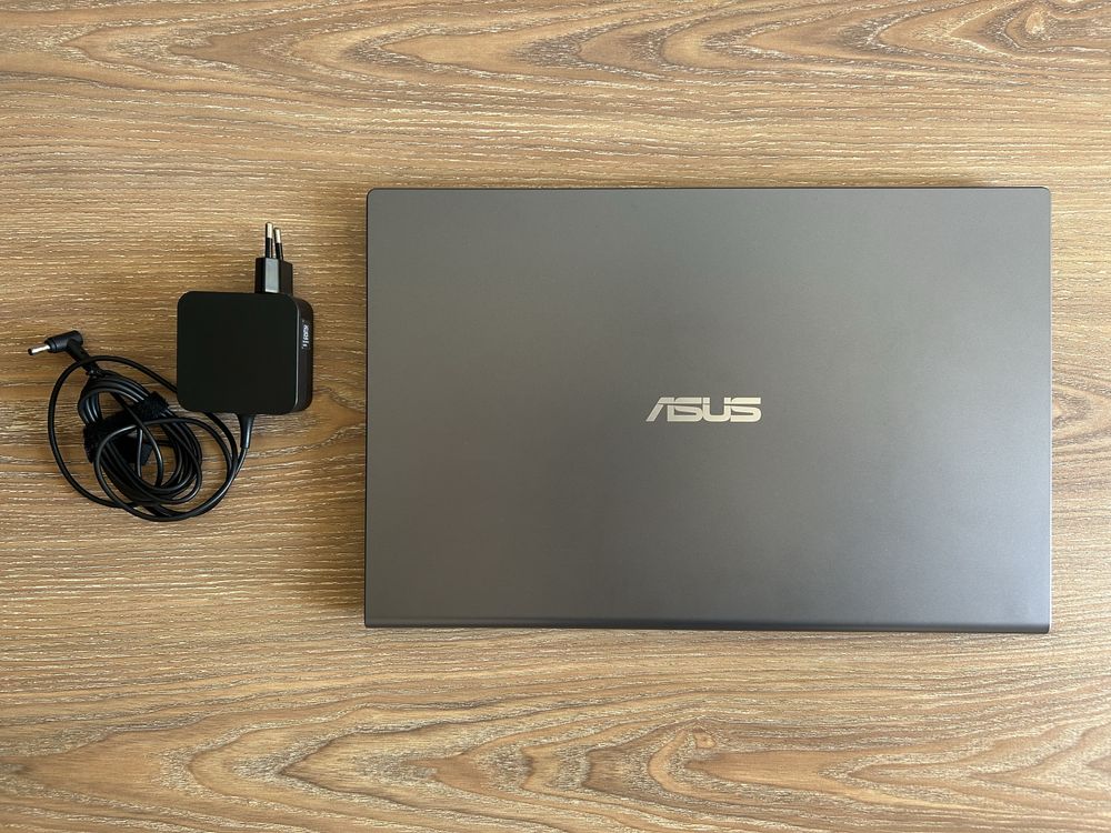 Asus X515J | i5 10ª Gen | 8GB RAM | 2GB NVIDIA MX130 | 256 GB SSD
