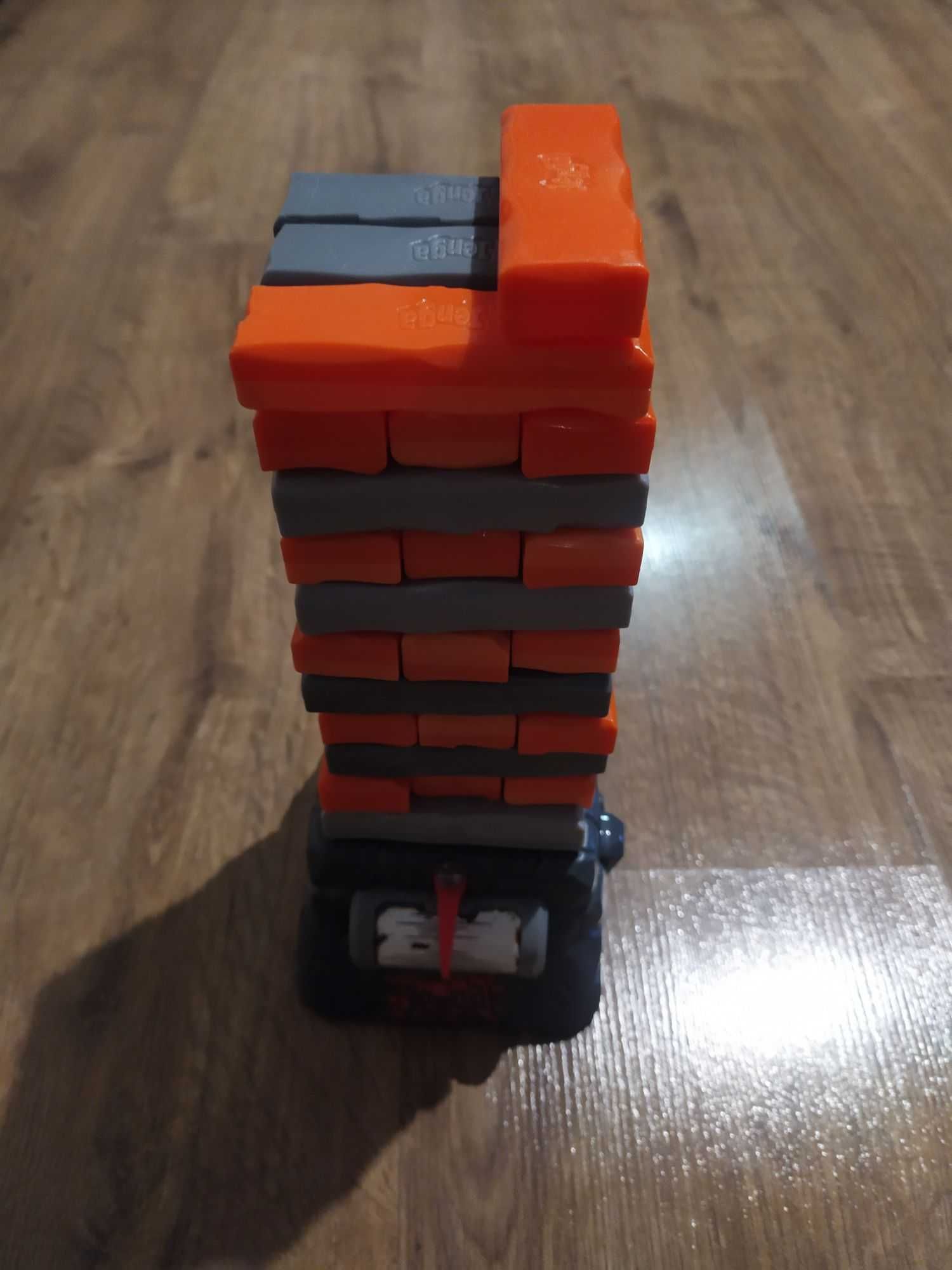 Gra  Jenga Quake