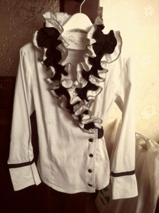 Нарядная чёрно-белая блуза для школьницы, р.134