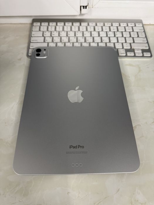 iPad Pro 11 M4 2024 256Gb Silver WiFi Ідеальний стан як новий! (MVV93)