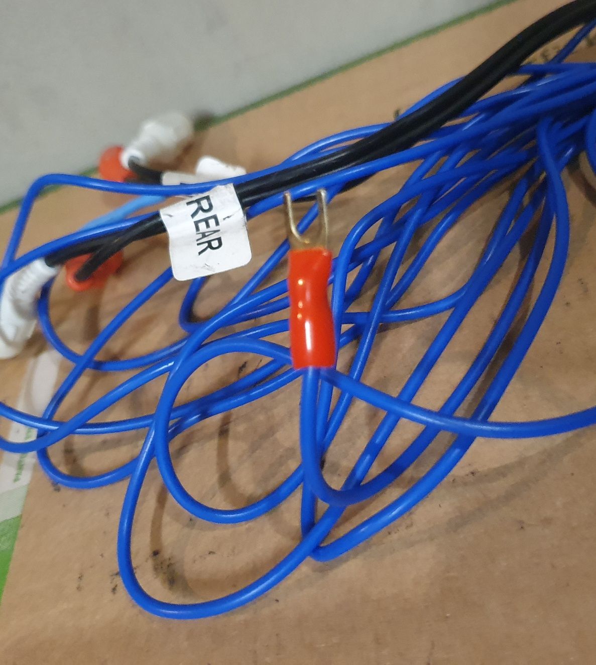 mini ISO > 4xRCA + przewód Remote