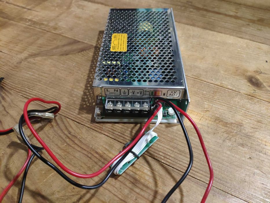 ДБЖ (UPS) 12 вольт 14 Ампер