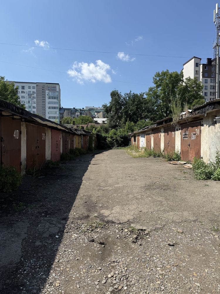Гараж в центрі міста