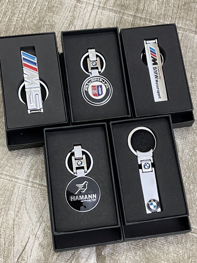 Брелок BMW/Mersedes/Audi автомобильный с логотипом