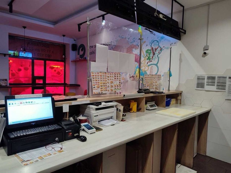 Продається працюючий  заклад суші, азійська кухня, піца