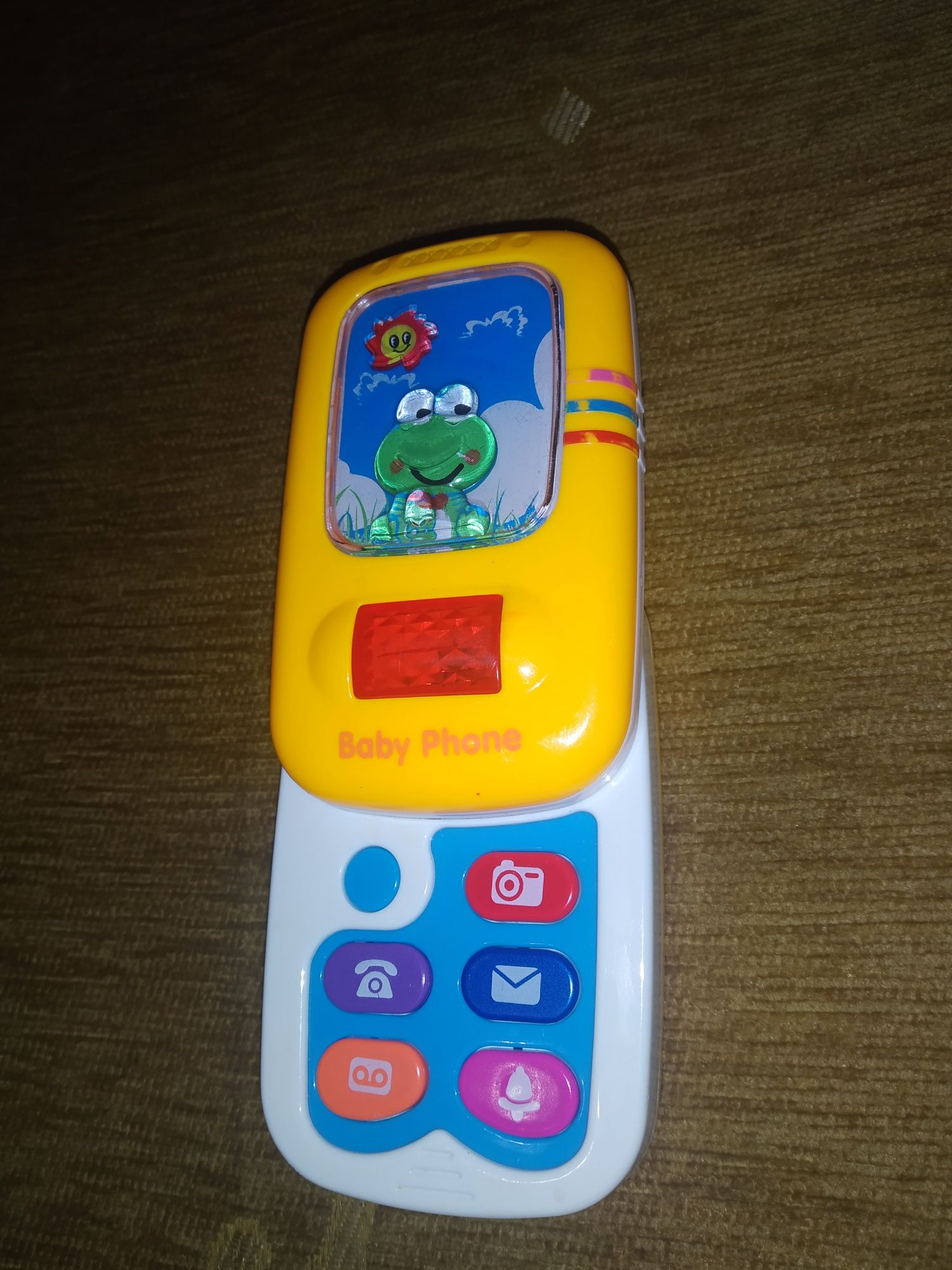 Zabawki dziecięce, Dino, 2 telefony, latarenka