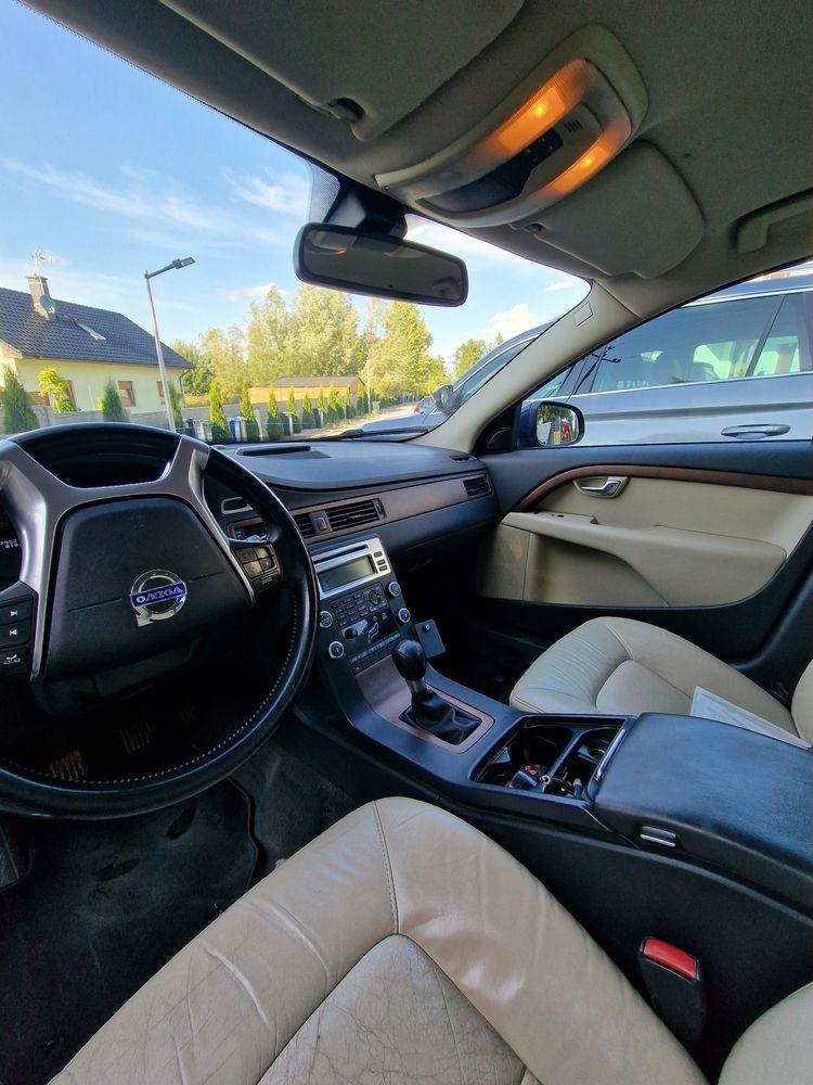 Volvo v70 P3 2.0 D 2011 R Zamiana