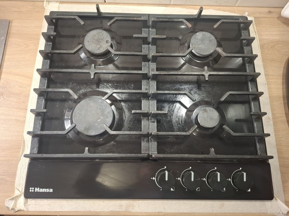 Продам газовую поверхность Ханса
