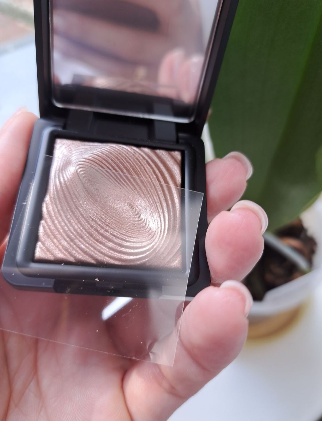 Тіні Kiko water eyeshadow хайлайтер