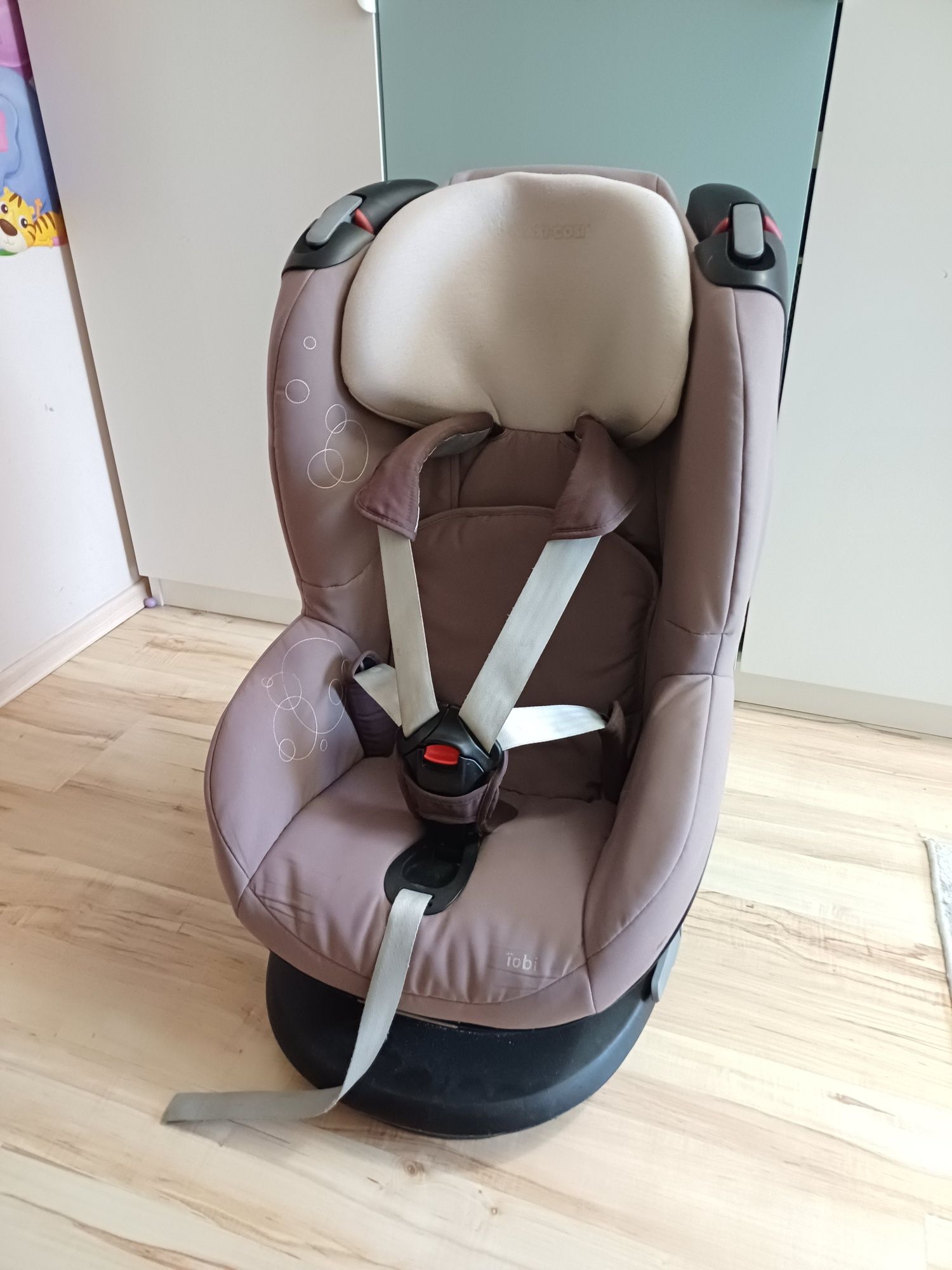 Fotelik Maxi Cosi Tobi 9-18kg plus gratis