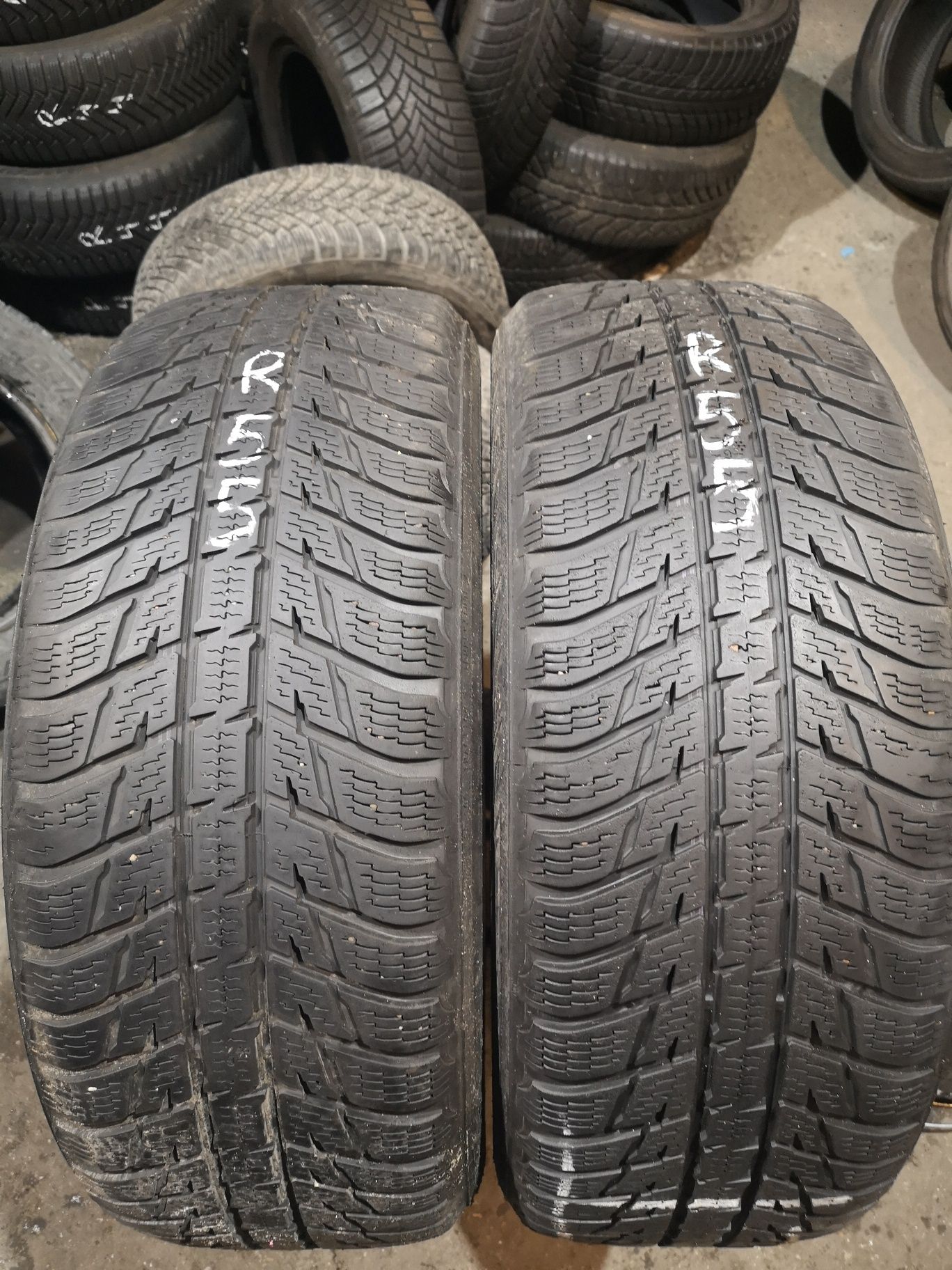 Opony zimowe 235/55/18 Nokian 2szt 6mm 2018r