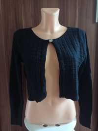 Czarny krótki ciepły sweterek Reserved - rozmiar L.