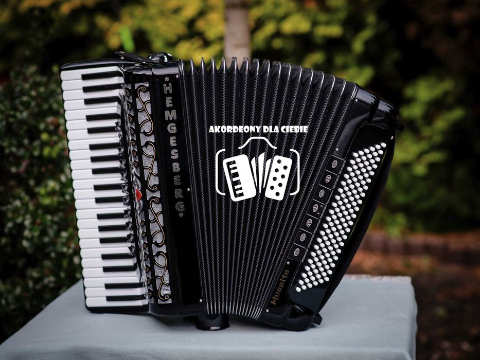 Akordeon Włoski Hemgesberg  ( Borsini ) 120 basów 4 chóry  Musette