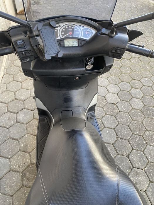 Moto yamaha xmax 125c