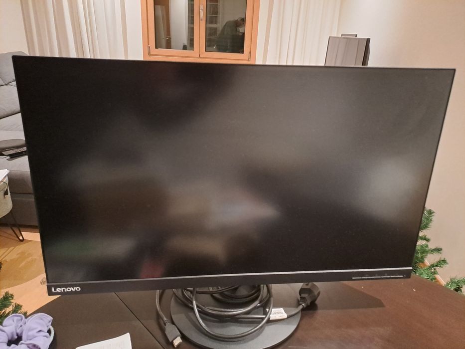 Monitor Lenovo 28" 4K UHD