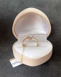 Złoty pierścionek zaręczynowy nowy z brylantem 585 14k