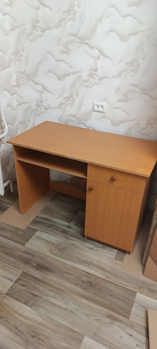 Стіл для навчання