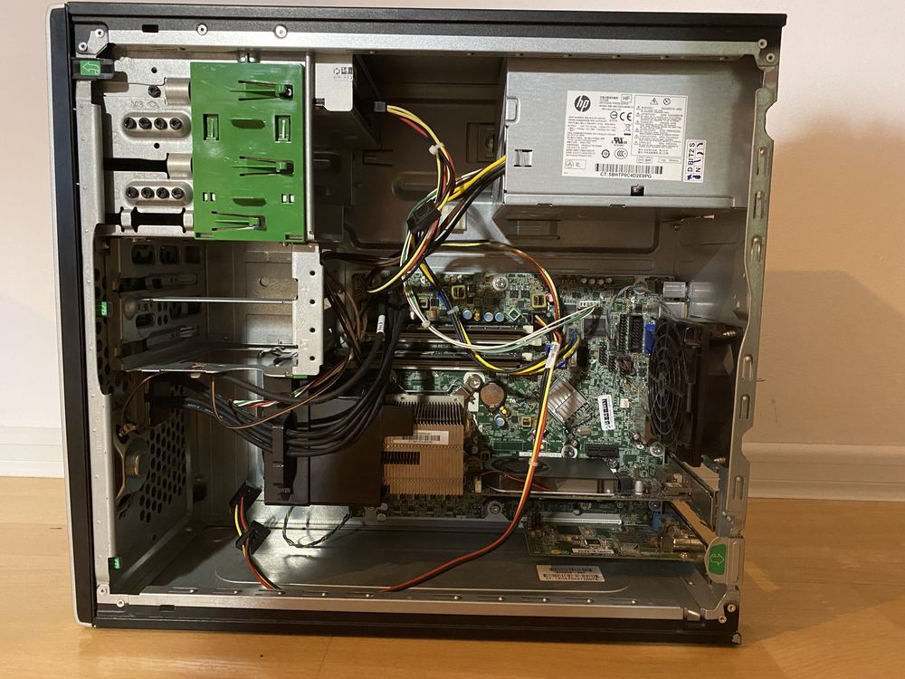 Komputer HP COMPAQ 8200 ELITE i3 2100 8GB RAM Radeon R7 200