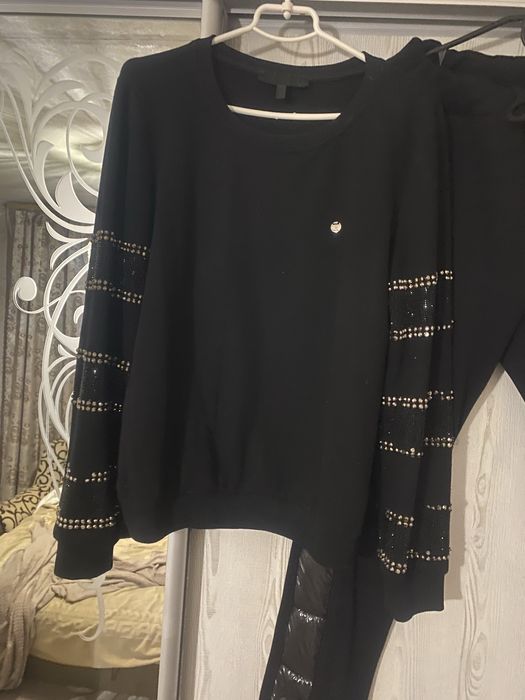 Продам полгулочный костюм 48-50 р