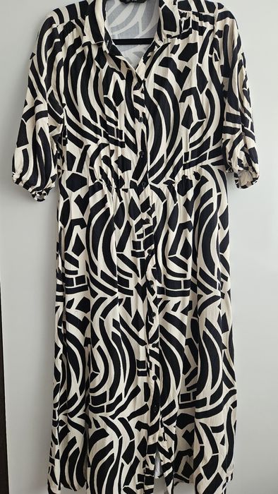 Sukienka midi rozm. L