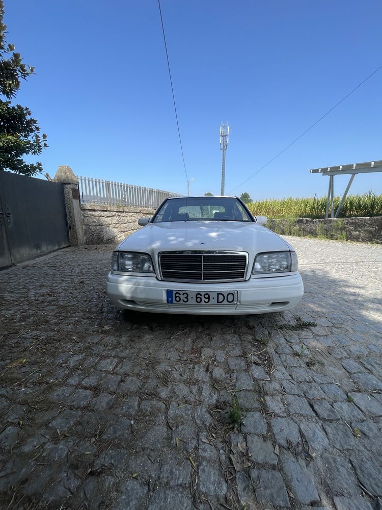 Mercedes- benz C180