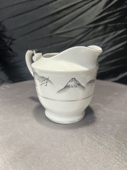 Mlecznik porcelanowy Kutani – ręcznie malowany – Japonia