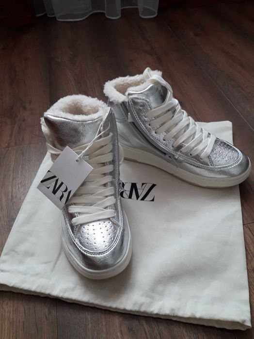Ботінки, кросівки Zara