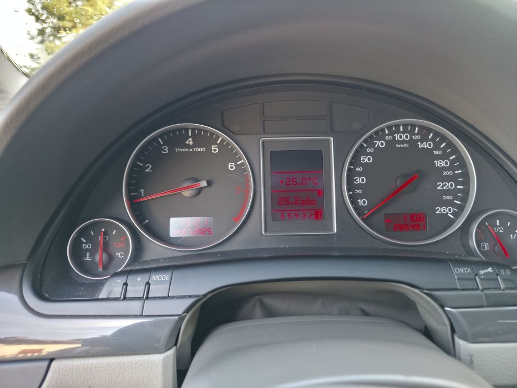 Audi A4 B6 2. 4 Benzyna - Gaz