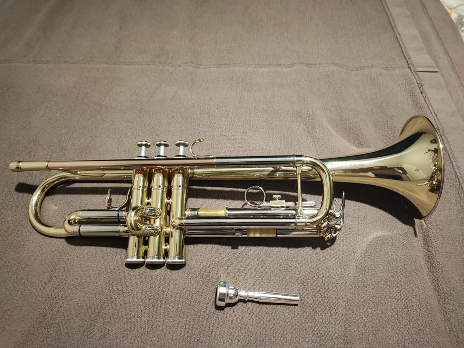 Trąbka Bb Startone + pokrowiec Thomann Trekking