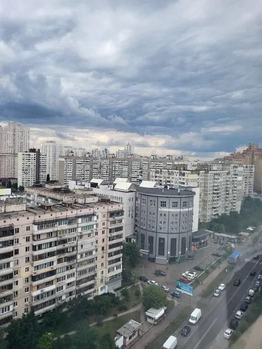 Продаж Руденко Мішуги Вишняківська Метро Позняки SF