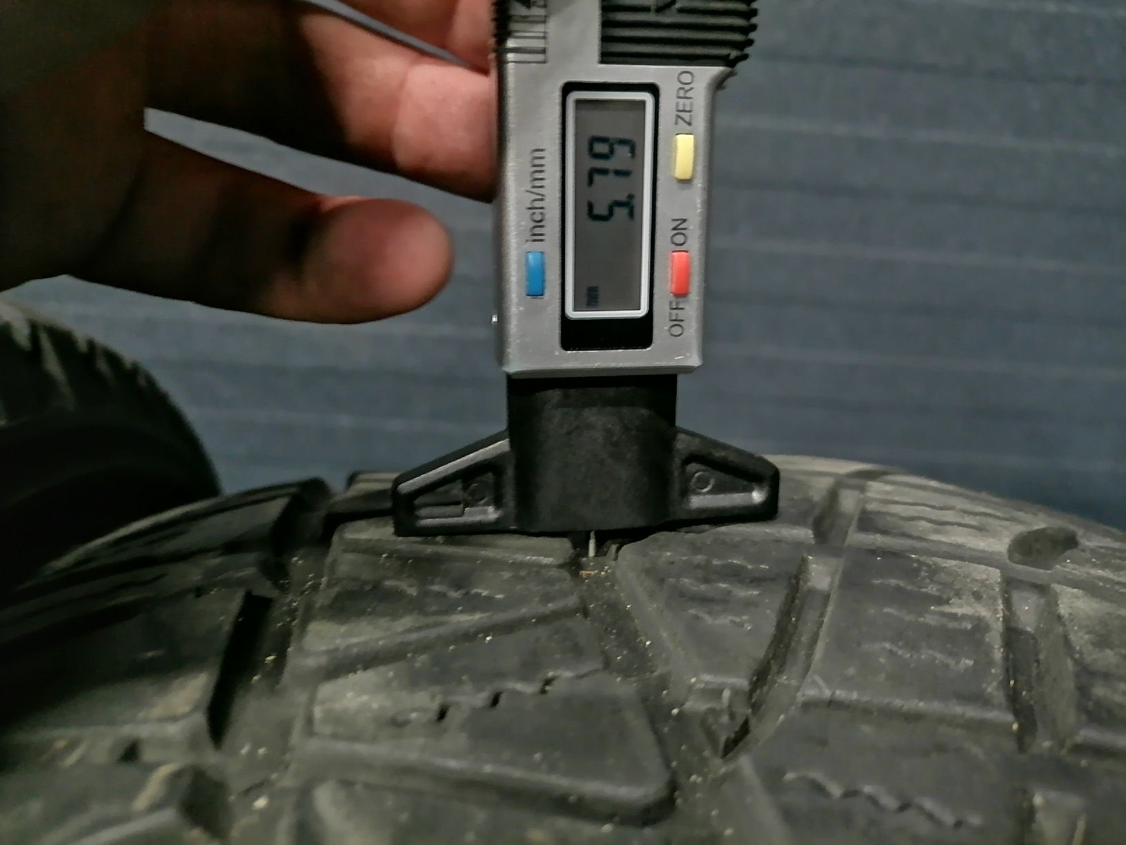 Всесезонні Шини БВ 235/55 R17 MICHELIN Latitude Cross Склад