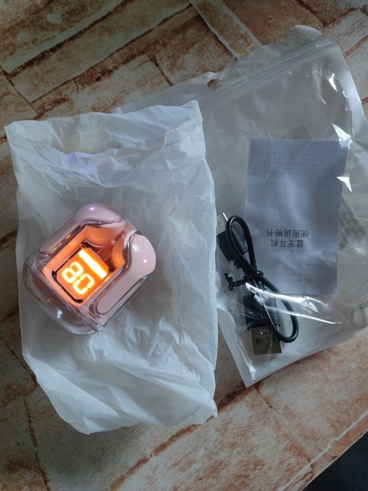 Nowe słuchawki bezprzewodowe różowe świecące