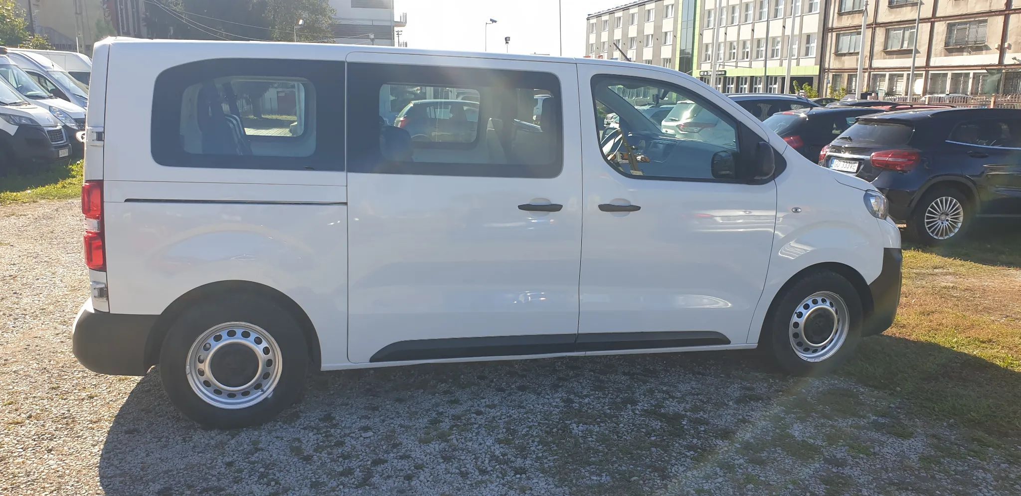Peugeot Traveller Zefira ,Space,Expert,Jumpy,Vivaro