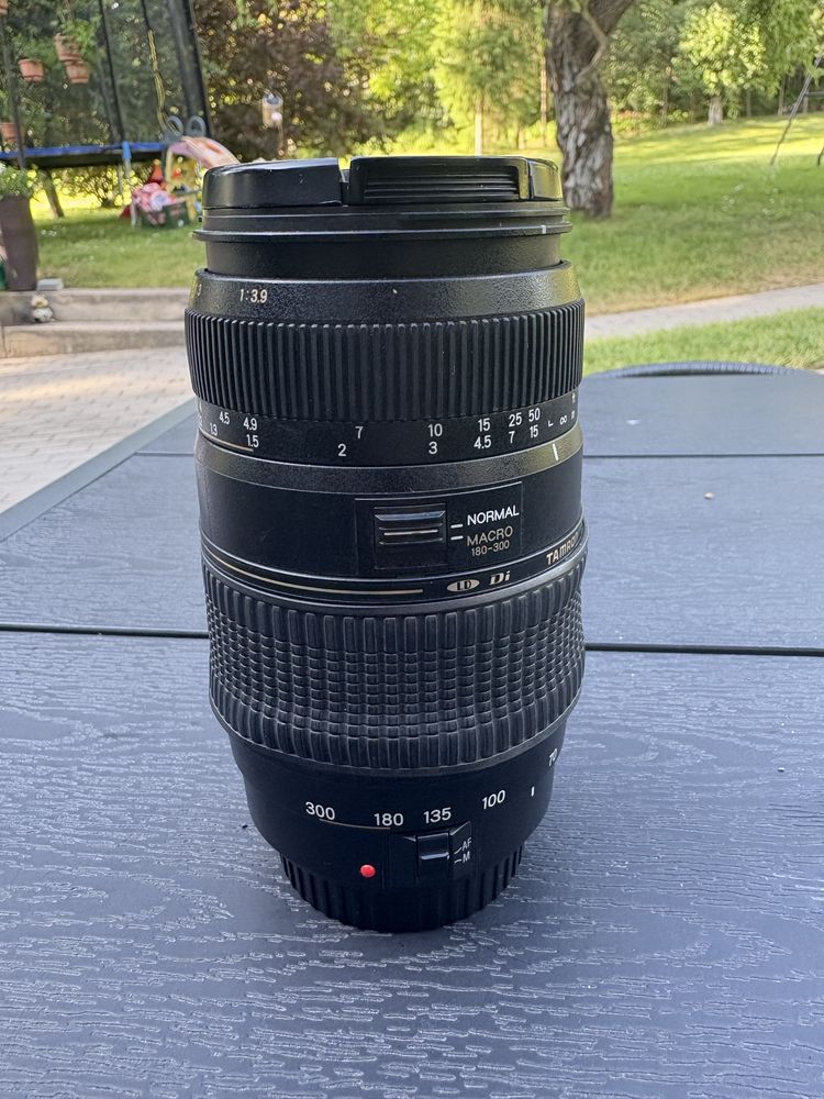 Tamron 70-300 4.5-6 . Canon