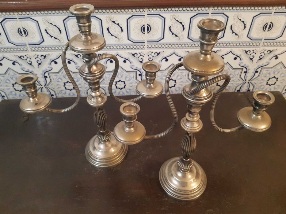 Par 2 castiçais, casquinha, vintage, excelente estado de conservação