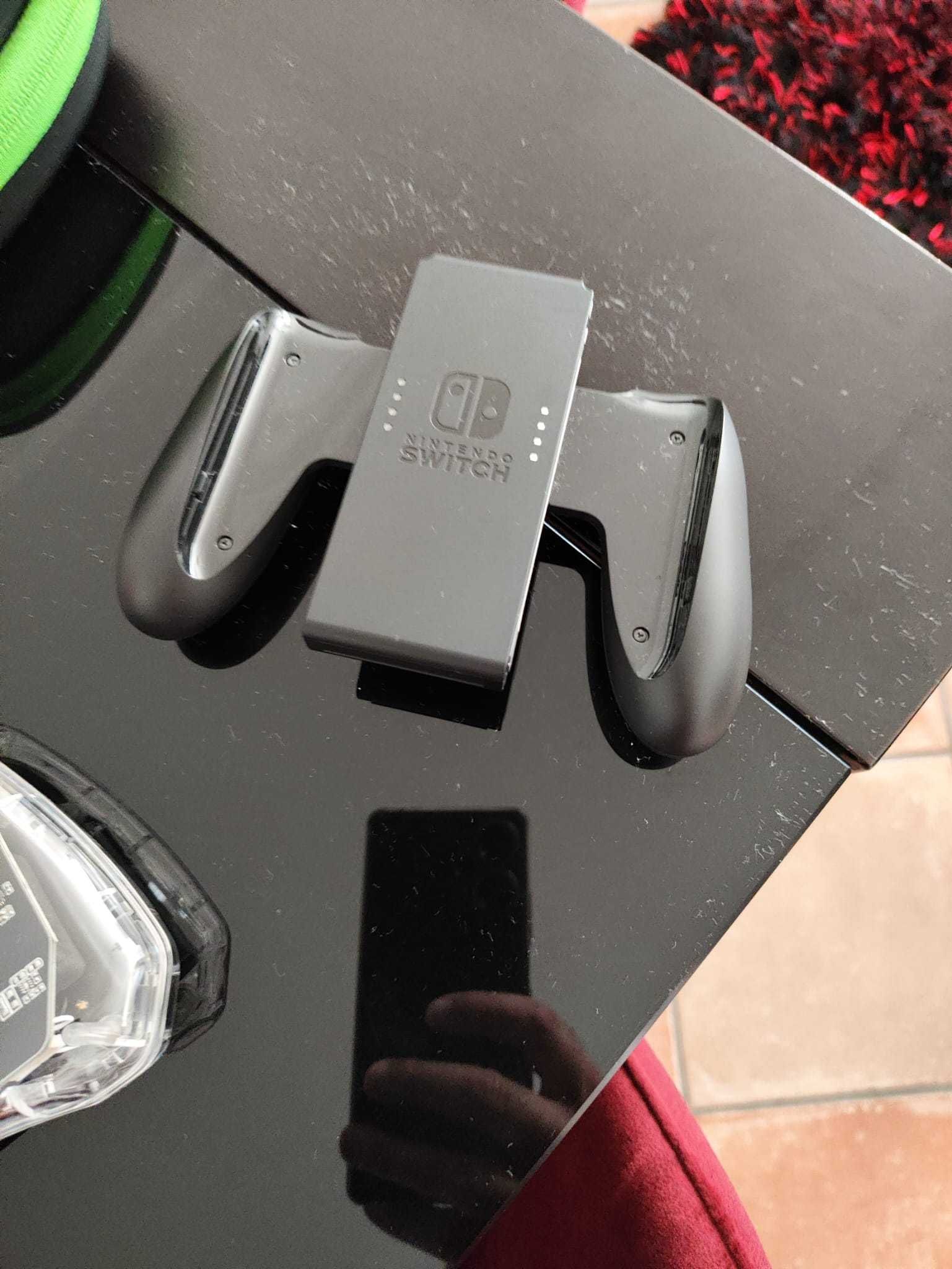 Vendo Nintendo S:witch OLED com 11 ofertas