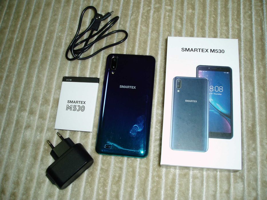 продам сенсорный телефон