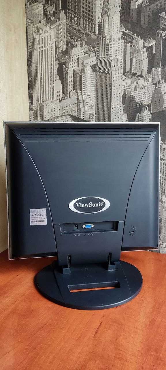 Продам Монитор: ViewSonic VE700 (17 дюймов)