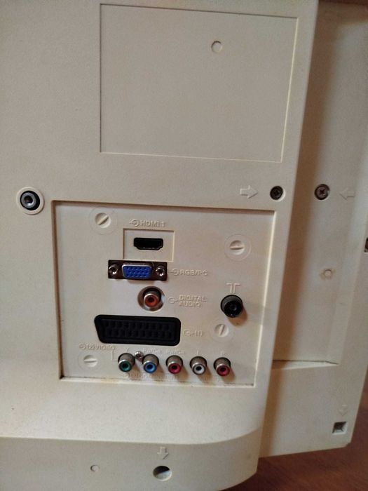 Monitor Toshiba Branco